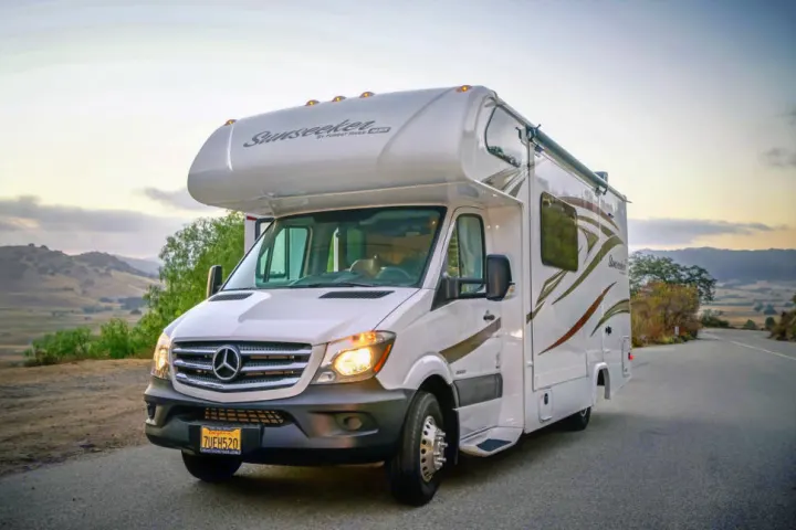 Forest River Sunseeker 2017