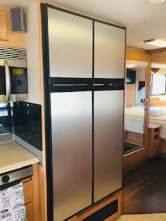 Dolphin LX 2005