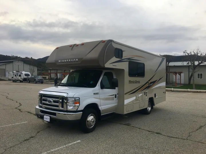 the RV. Winnebago Minnie Winnie 2018
