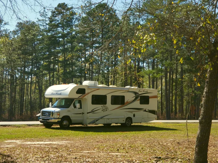 Thor Motor Coach Four Winds 2012