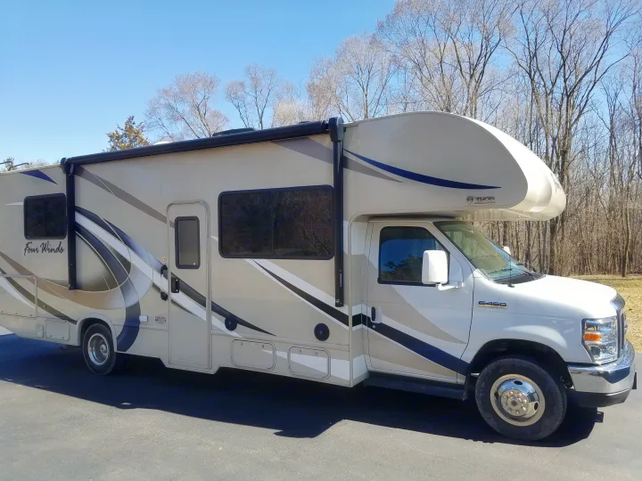 Thor Motor Coach Four Winds 2018