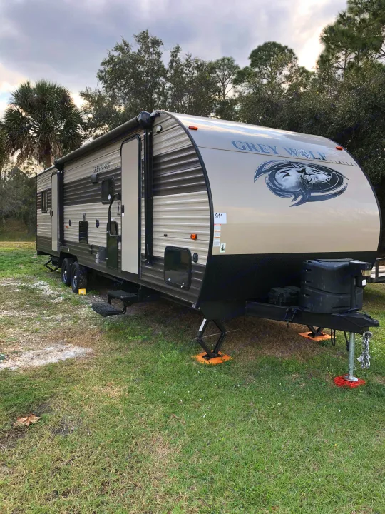 Forest River Cherokee Grey Wolf 2017
