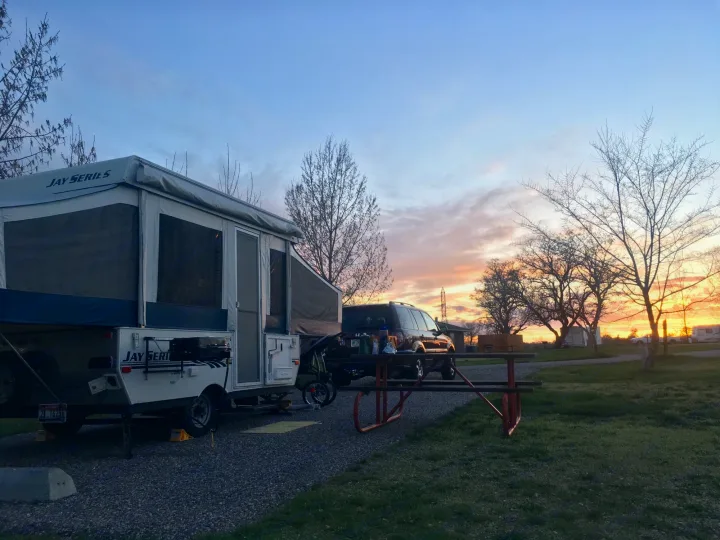 Enjoy Beautiful Sunsets. Jayco Jay Series 2007