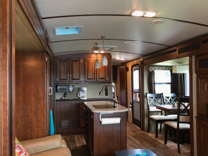 Living room, kitchen and dining. Keystone Outback 2017