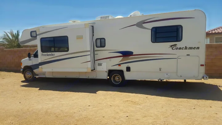 Coachmen Freelander 2005