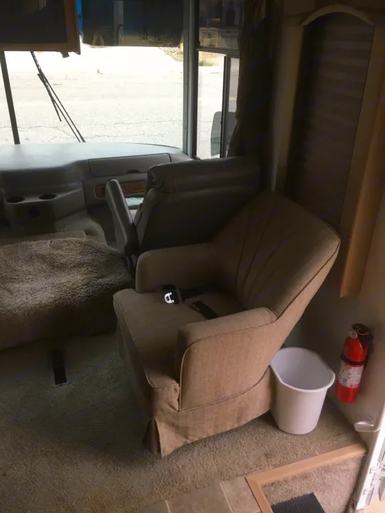 2nd Co-pilot seat . R-Vision Trail-Lite 25 2005