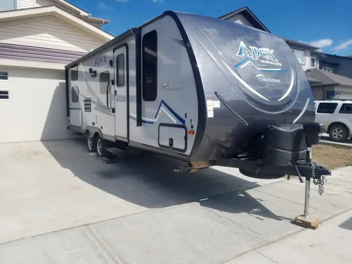 Coachmen Apex 2018