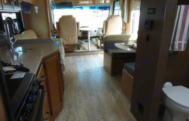 Thor Motor Coach Hurricane 2016