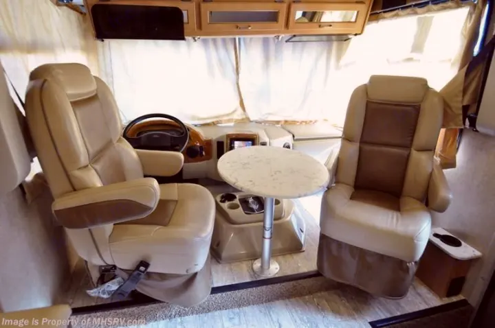 Thor Motor Coach Hurricane 2016