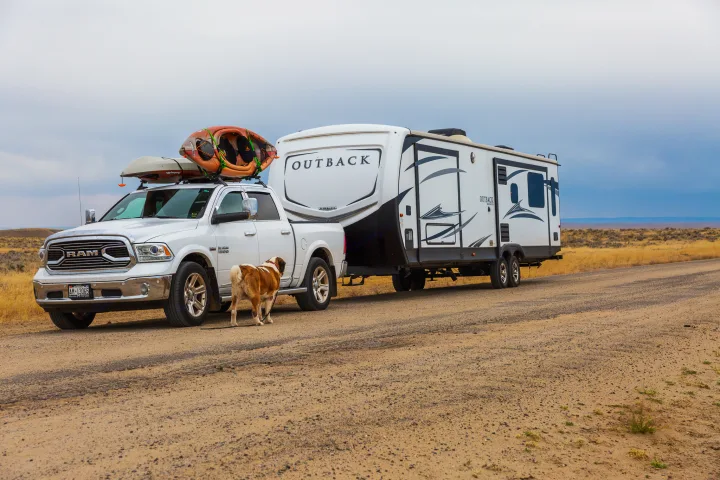 Towing is assisted with Blue Ox anti-sway, weight distribution hitch.. Other Outback 2017