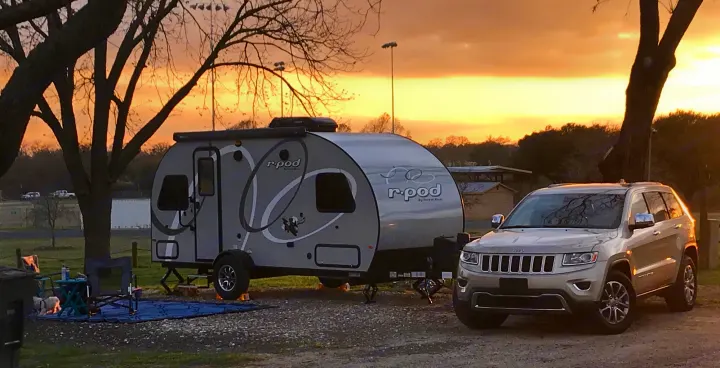 fits in small spots - dry weight < 3000. Forest River R-Pod 2019