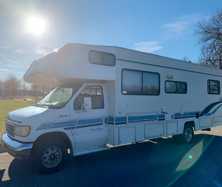 Coachmen Leprechaun 1996