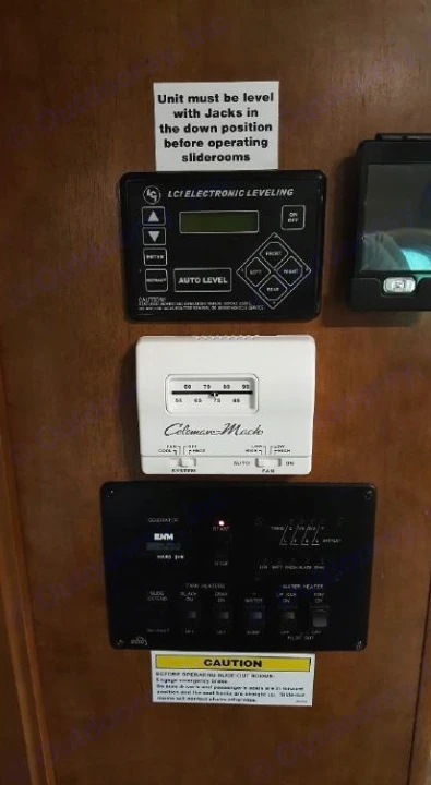 Thor Motor Coach Four Winds 2015