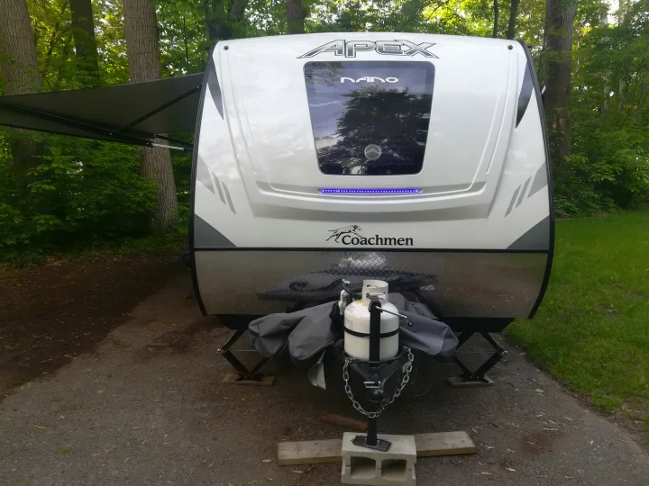 Coachmen Apex 2019