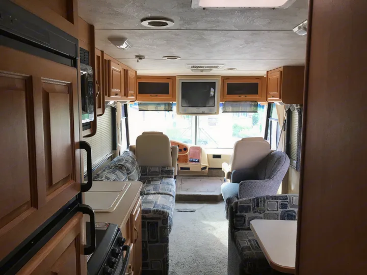Front Section. Damon Daybreak 3060F 2006