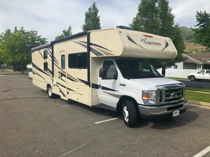 2020 Class C Coachman Freelander 31BH. Coachmen Freelander 2020