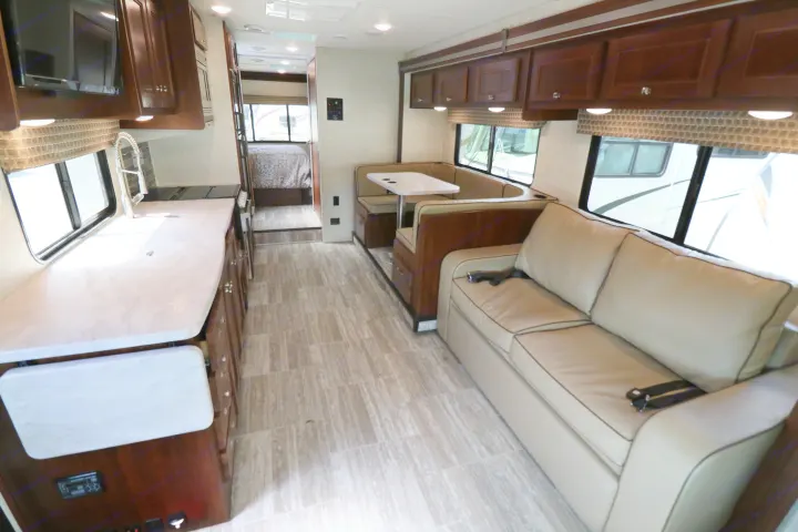 Forest River Sunseeker 2019