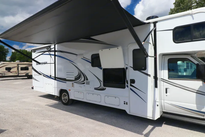 Forest River Sunseeker 2019