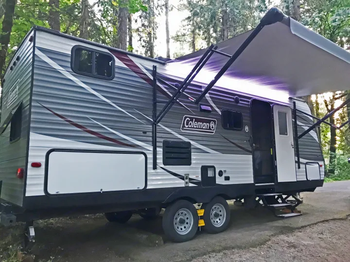 2017 Coleman Lantern Series 24 ft Bunk House. With updated fixtures, an outdoor kitchen, and everything you need for a relaxing getaway.. Coleman Lantern Series 2017
