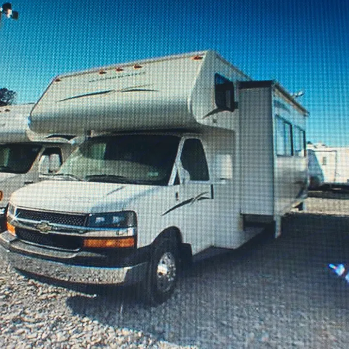 Winnie Way The Adventure Mobile. Winnebago Access 2007