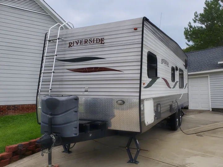 Riverside RV Rpm 2015