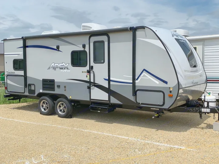 Outdoor view. Coachmen Apex 2020