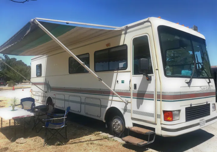 Coachmen Santara 1993