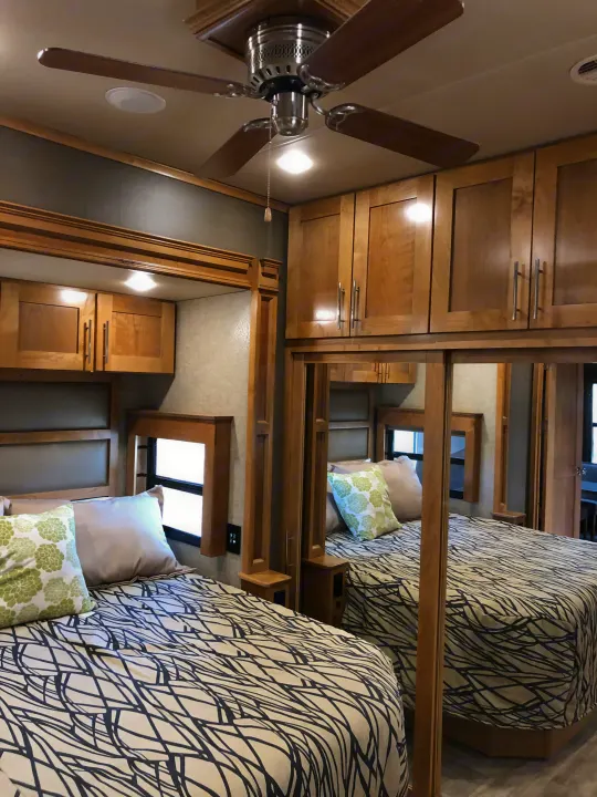 King size bed in master bedroom. Plenty of storage for all of your clothing, shoes, etc.. Vanleigh Vilano 2018