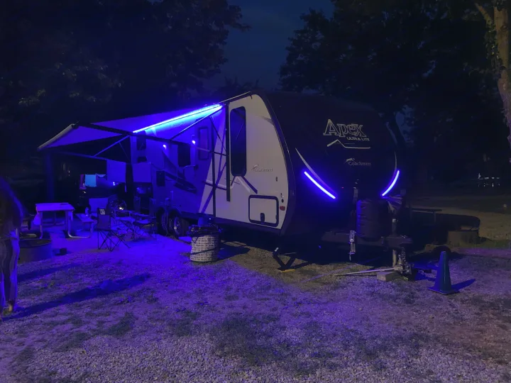 Coachmen Apex 2019