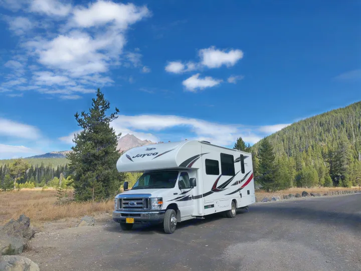 Park it Anywhere. Jayco Redhawk 2018