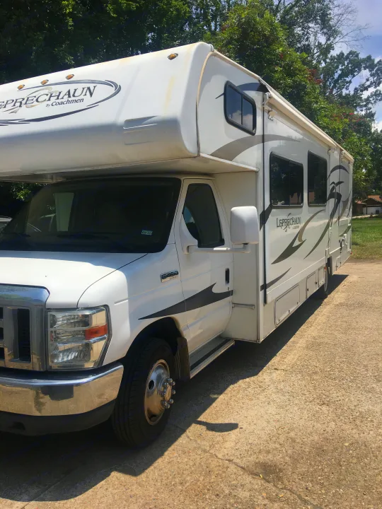 Coachmen Leprechaun 2014