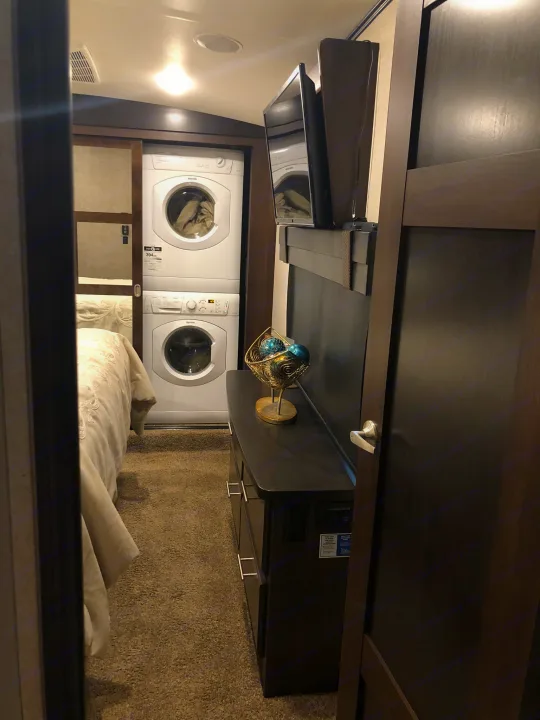 Wash & Dry your cloth at your convenience.. Jayco North Point 2018
