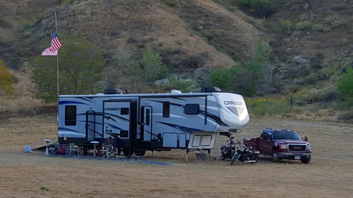 Back door down with screen wall up just got done with Dinner. . Keystone Carbon 2016