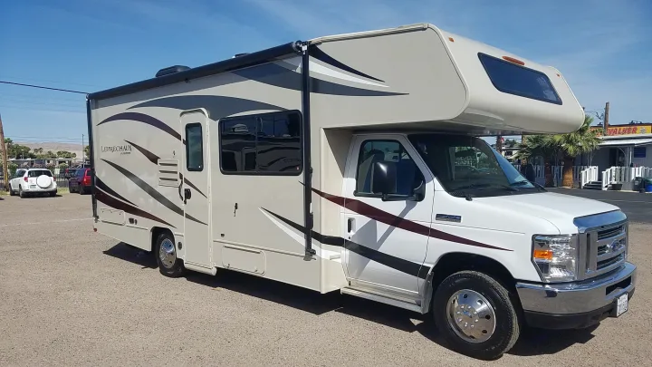 Coachmen Leprechaun 2018