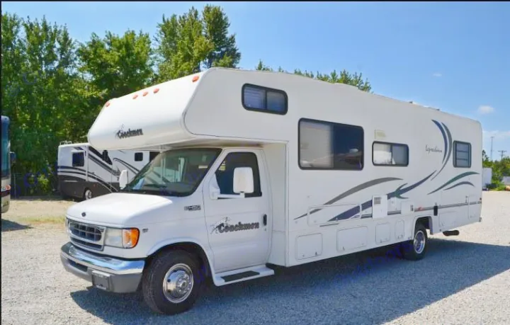 Coachmen Leprechaun 2002