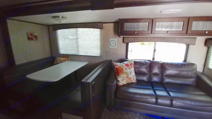 Plenty of room to relax for the whole family.. Heartland Sundance 2020