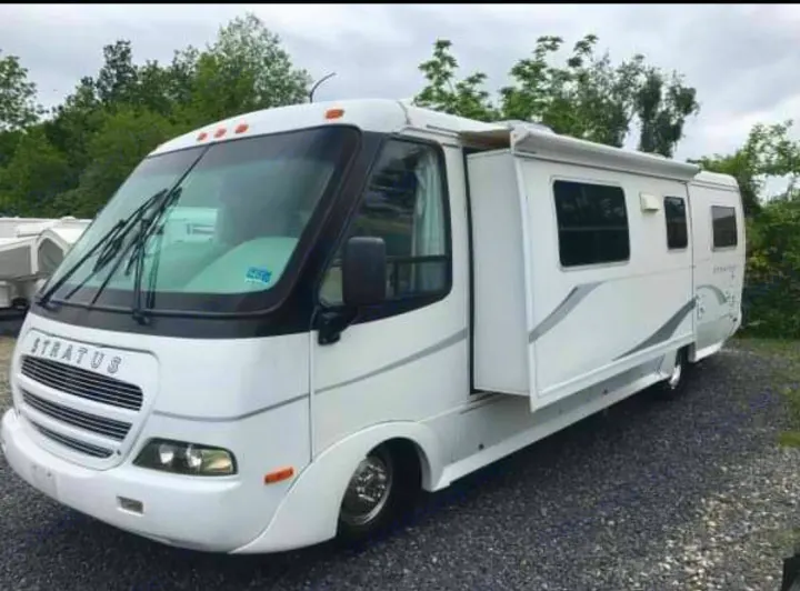 R-Vision R-Wagon 291rw 2002