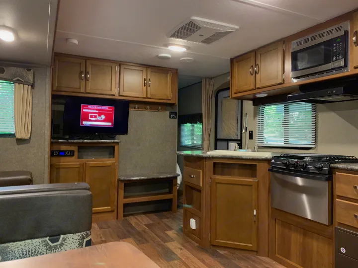 Keystone RV Summerland 2018
