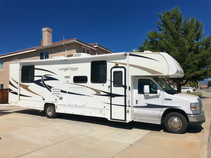 Coachmen Leprechaun 2014