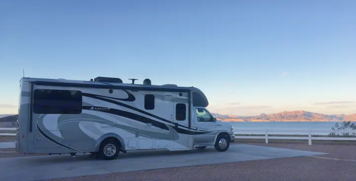 freedom. Winnebago Aspect 2016