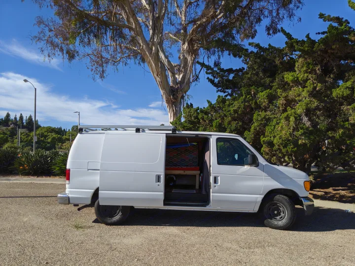Ford Econoline 150 2006