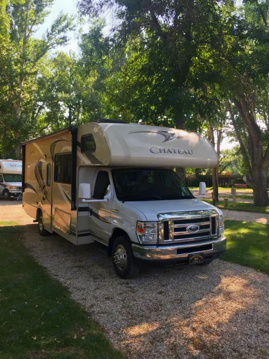 Thor Motor Coach Chateau 2016