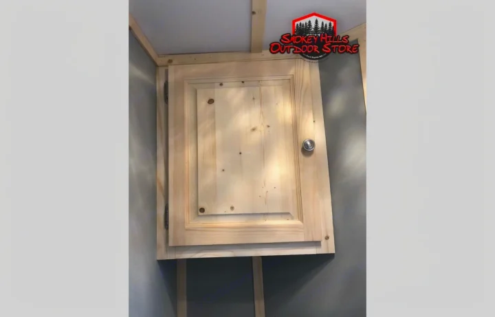 Bathroom storage. ice castle itasca vaction series 2019