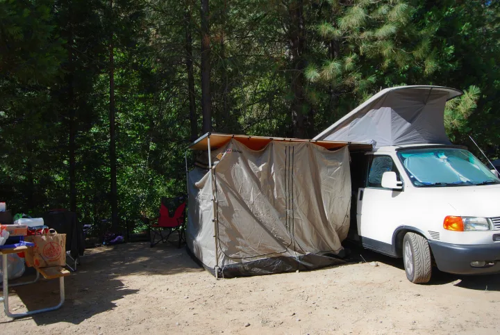 Fully enclosed room is large enough to fit a queen airbed and allows for full privacy.. Volkswagen T4 Multivan Westfalia 2002