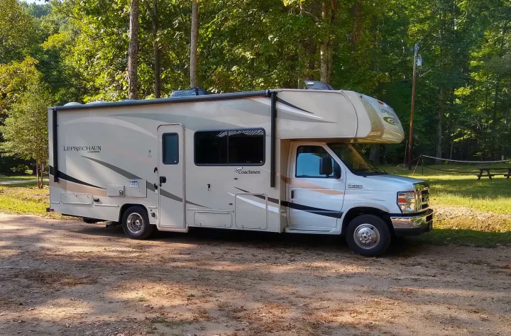 Coachmen Leprechaun 2018