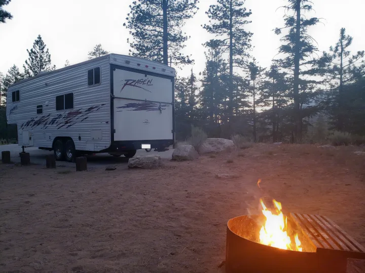 Nothing beats a campfire to enjoy the evening. Rage'N Fa3005 2003