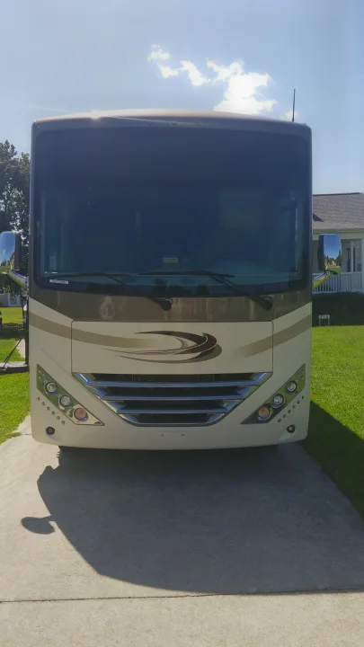 Thor Motor Coach Hurricane 2018
