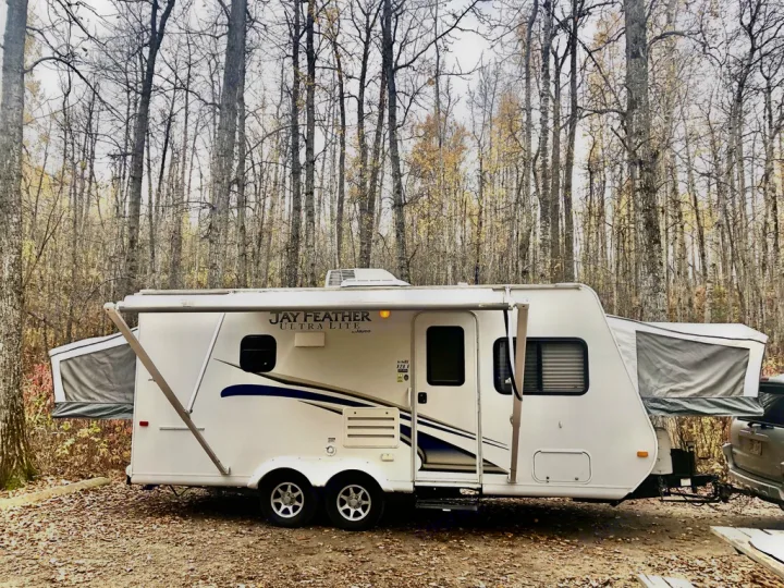 EASILY TOWABLE! This trailer is light weight so its SUV towable! Vehicle tow rating only has to be 5000lbs!. Jayco Jay Feather Ultra Lite 2012