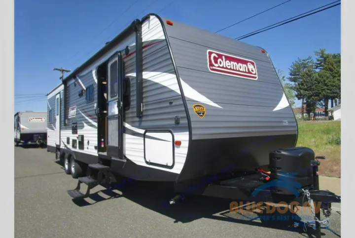 Dutchmen Coleman Lantern Toy Hauler 2019