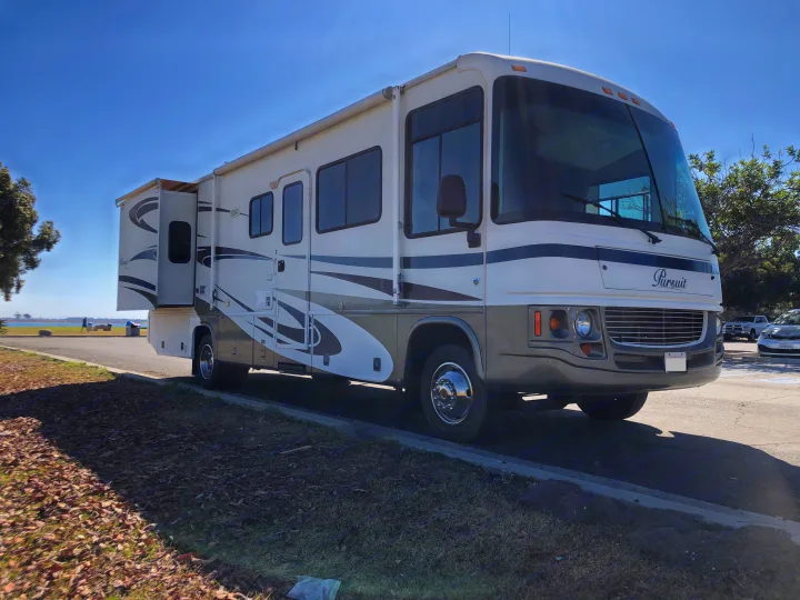 Georgie Boy Pursuit 3190ds 2006